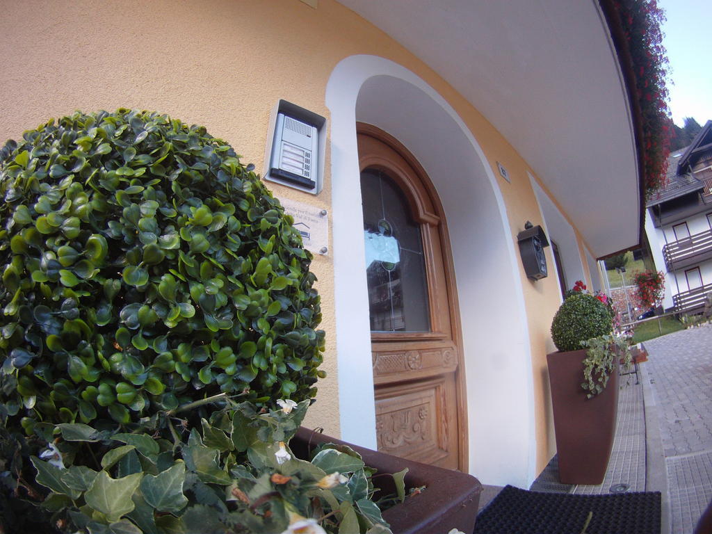 Appartamenti Cesa Crepa Neigra Canazei Exterior photo
