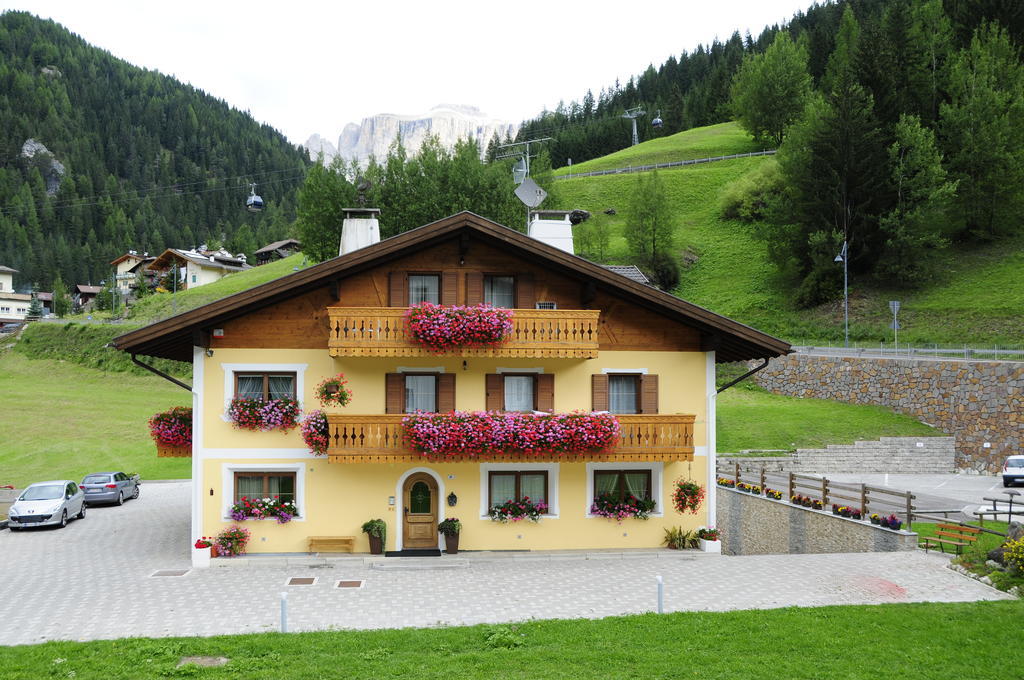 Appartamenti Cesa Crepa Neigra Canazei Exterior photo